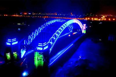 十號線橋披上彩色&ldquo;外衣&rdquo; 為汾河再添一道亮麗風(fēng)景線